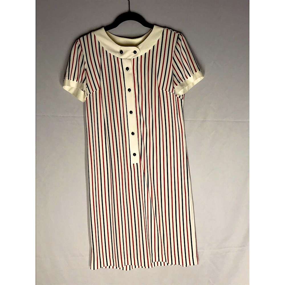 Miss Berkeley Vintage 60’s Straight Shirt Style Dress